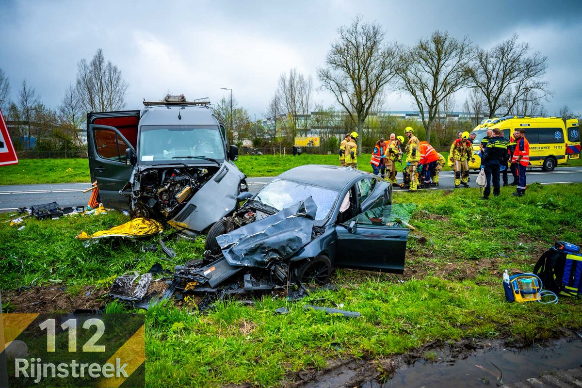 Ravage na frontale aanrijding in Waddinxveen