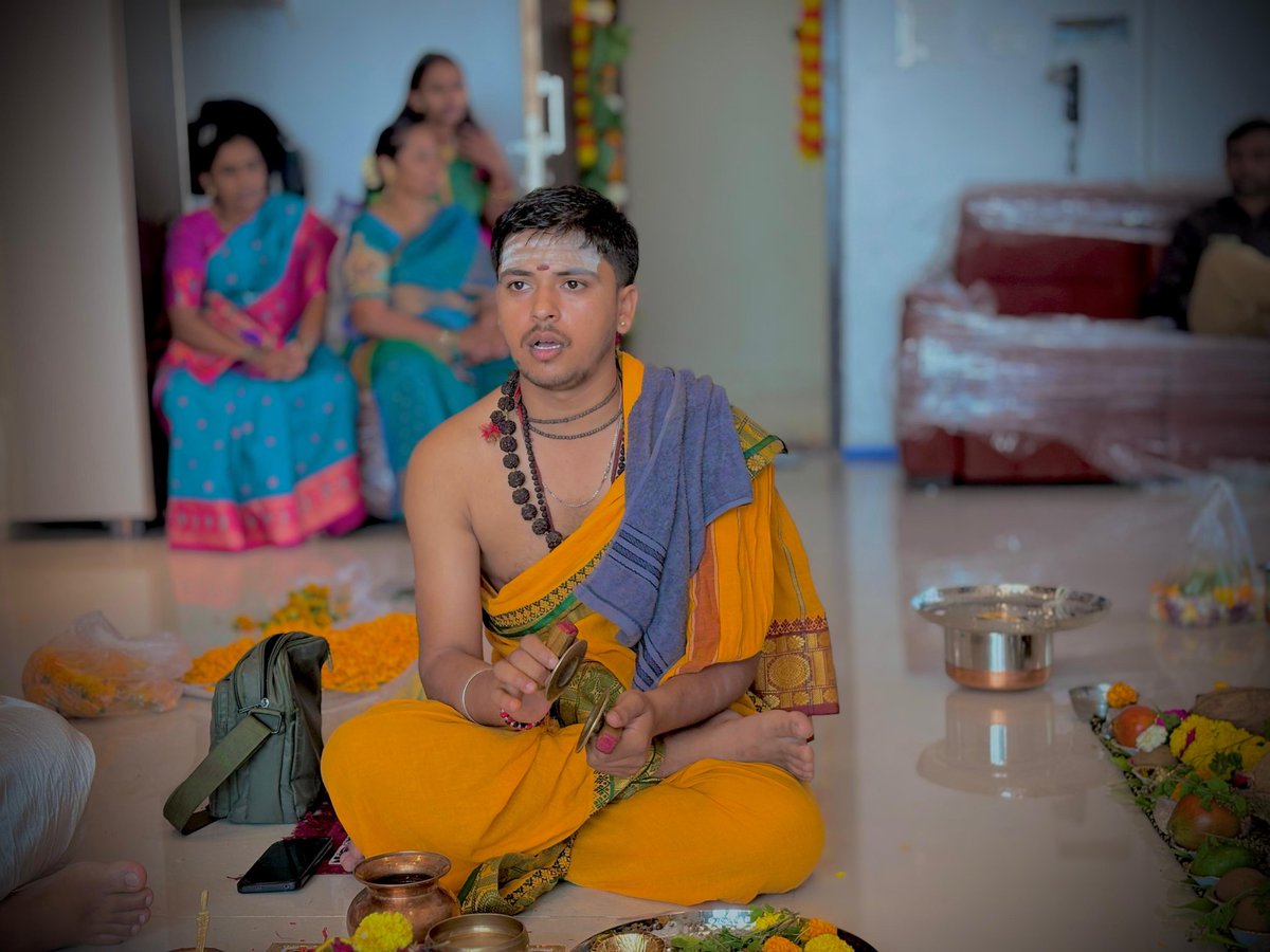 deepaktiwari___'s tweet photo. Mumbai puja https://t.co/KmZFTwLIrC