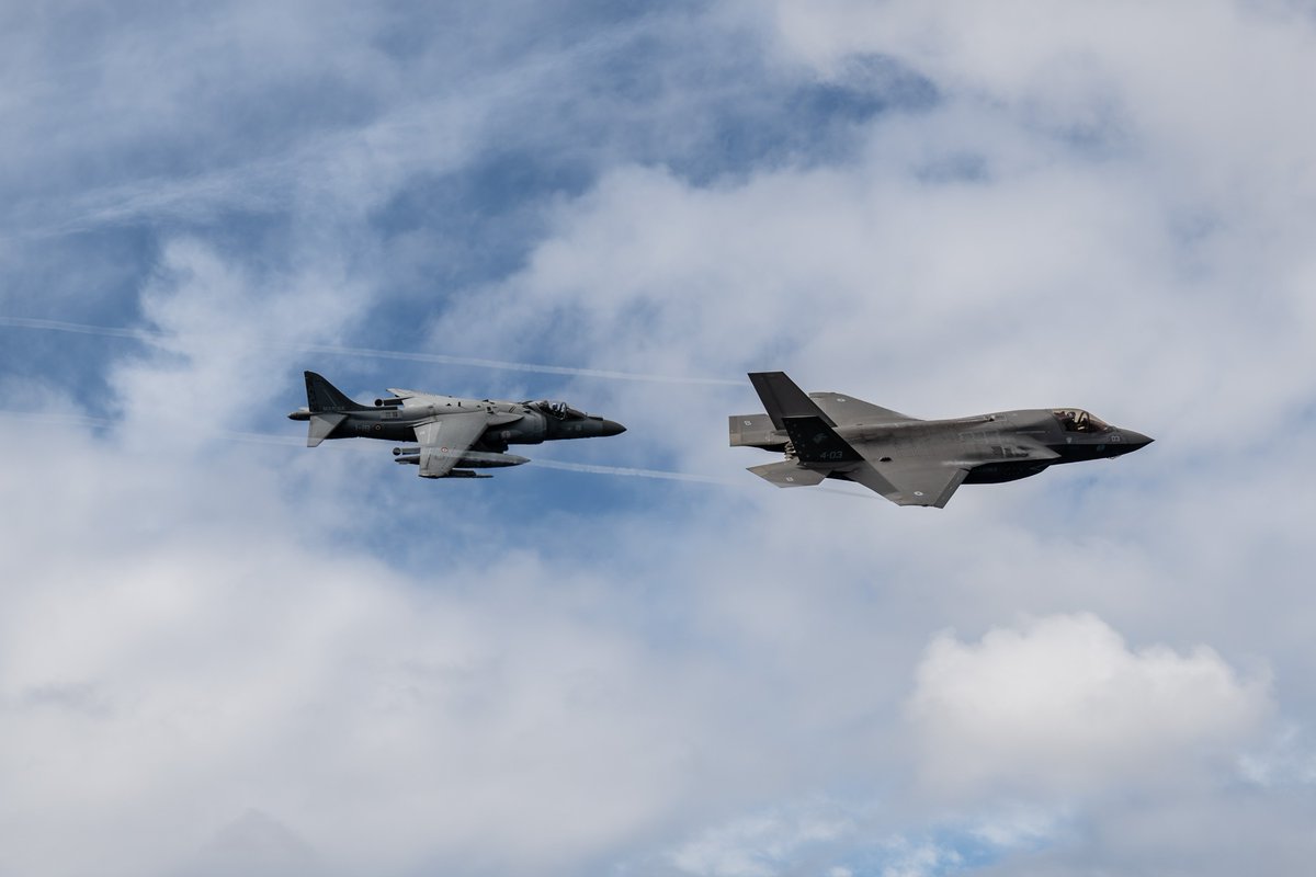 NATOJFCBS's tweet photo. 🌍 From the Adriatic to the Baltic, eVA #NeptuneStrike 26 and eVA #EasternSentry showed NATO’s capabilities across air, land and sea.

Fighters crossed Europe, refueled in the air, and activity also integrated High Mobility Artillery Rocket Systems and maritime capabilities from the Adriatic further highlighted NATO’s reach.

#WeAreNATO #StrongerTogether