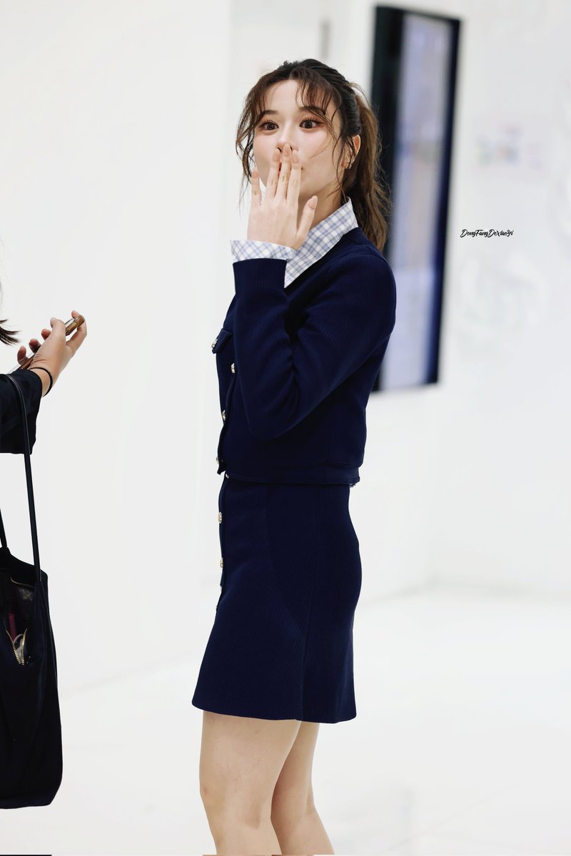 DongFangDeXiaoYi tweet media