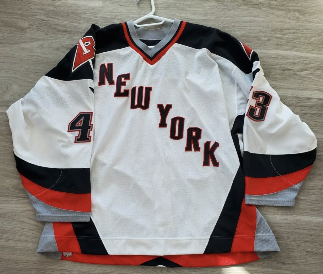 9eighty6's tweet photo. @JeremyWGR @JeremyWGR - First game post 9/11 @ MSG https://t.co/TGsAt1r5R3