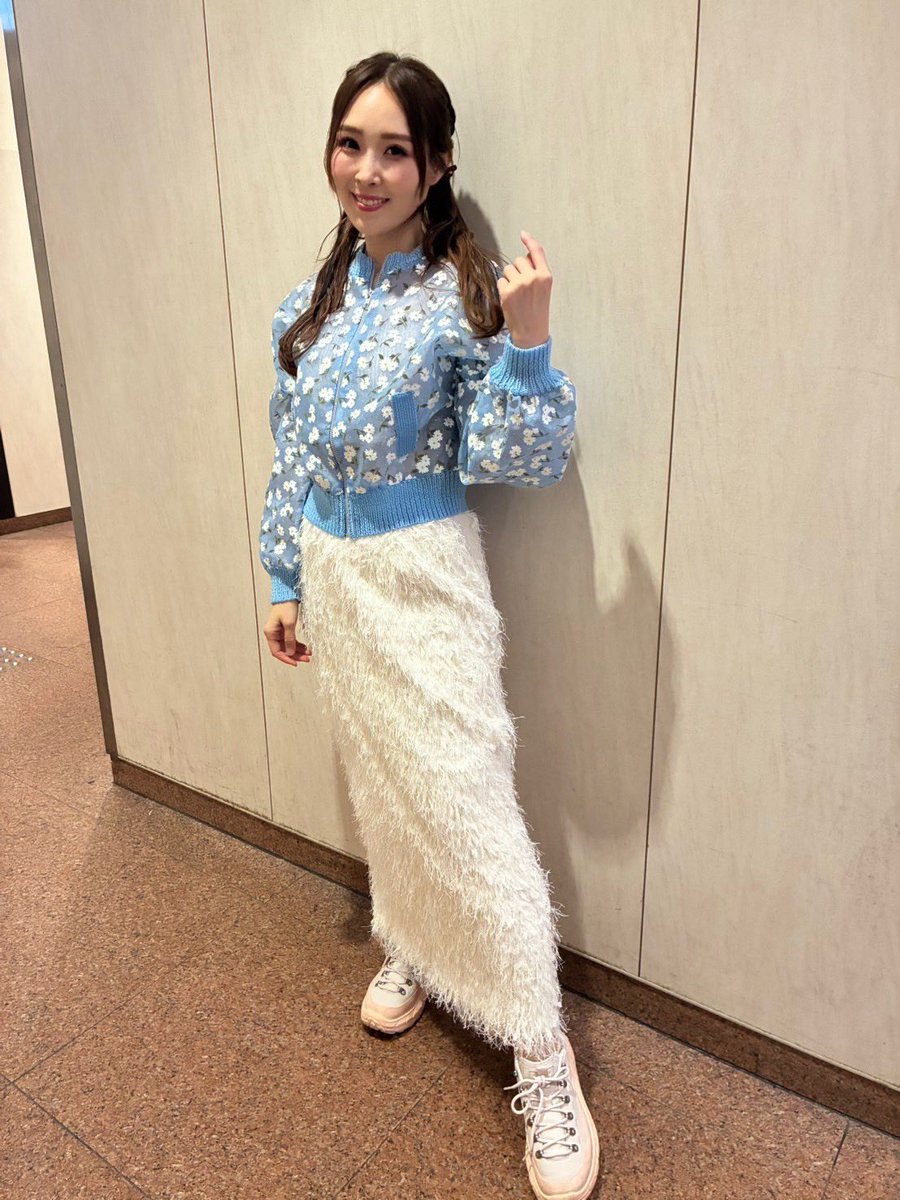 愛内里菜 official tweet media