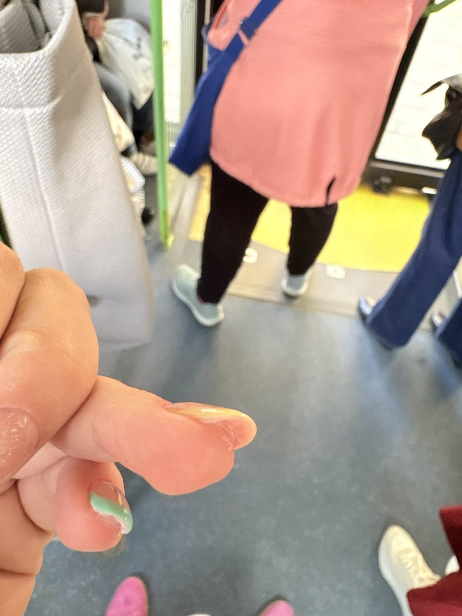 sandra⁷ WILL SEE BTS MET JADE saw hobi & txt ✩‧₊˚ tweet media