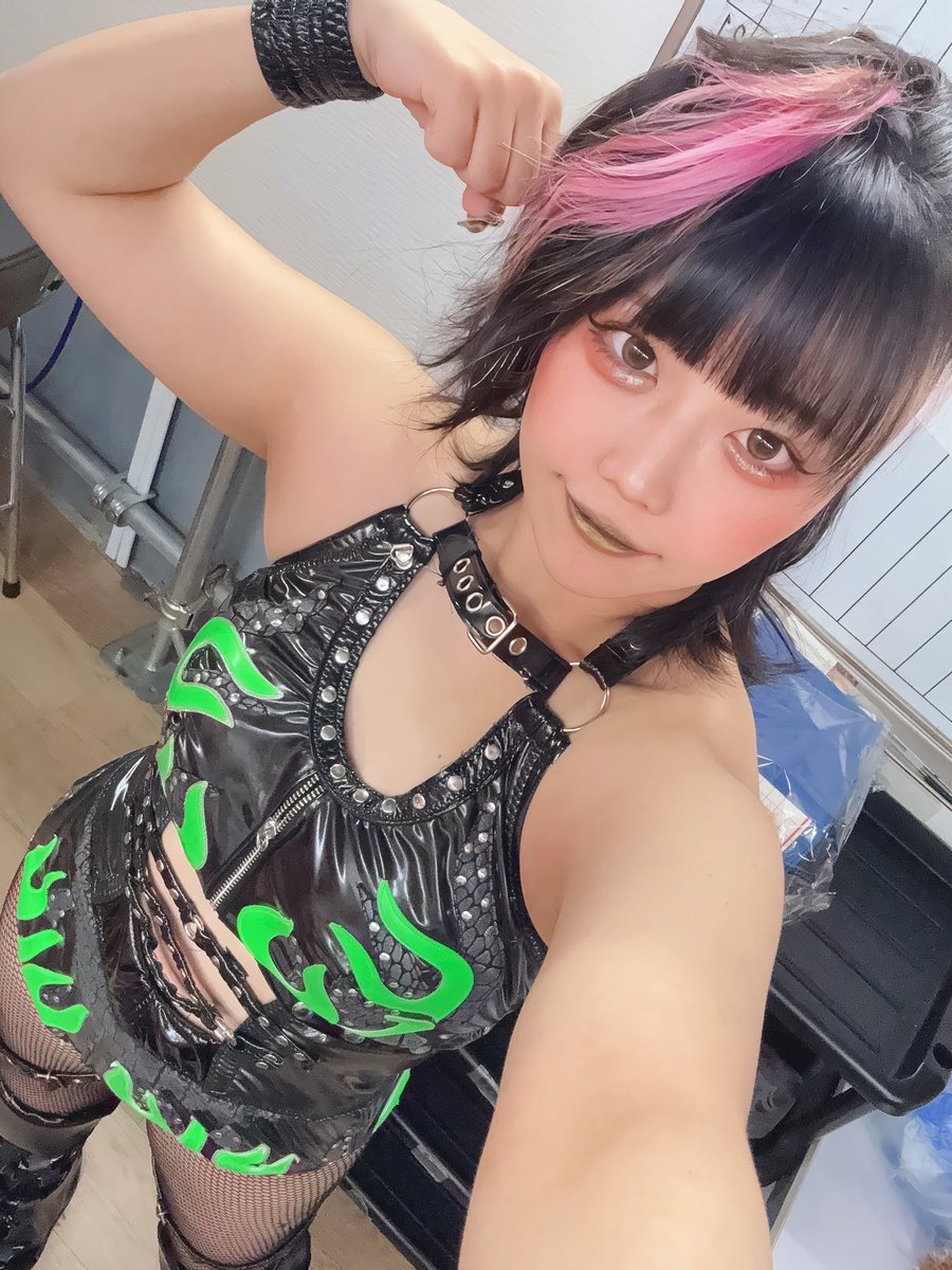 花園桃花 Momoka Hanazono tweet media