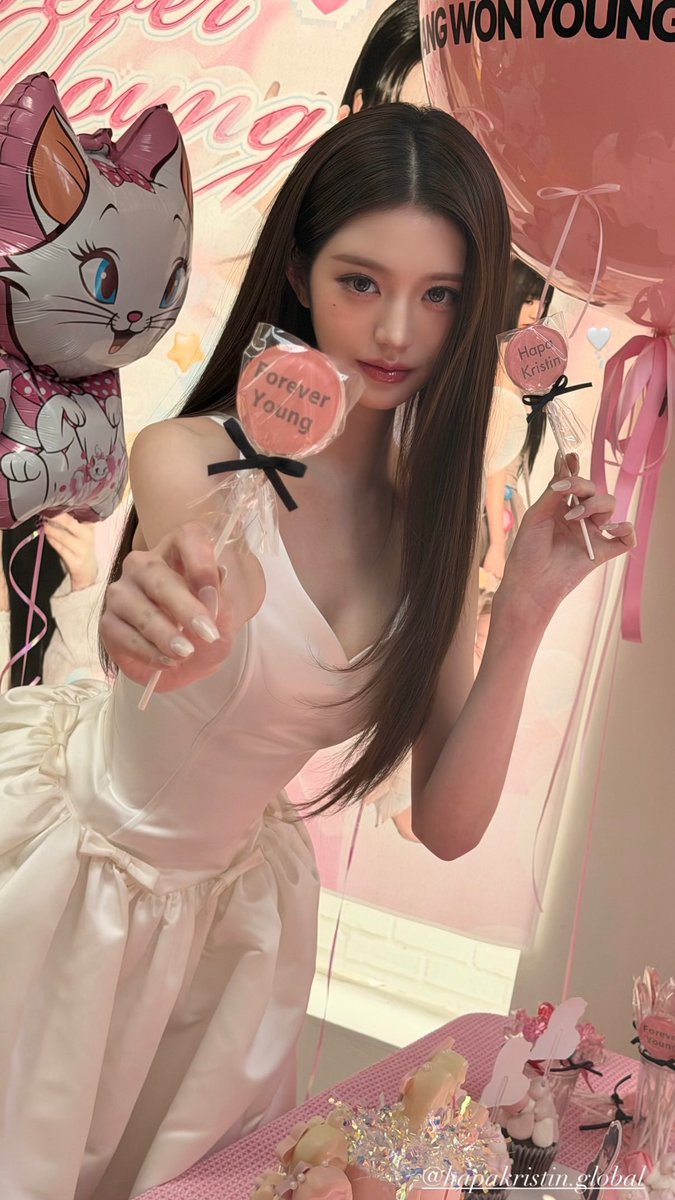 𝐆! It's Olin Bff Kintara Hadid Dalton tweet media