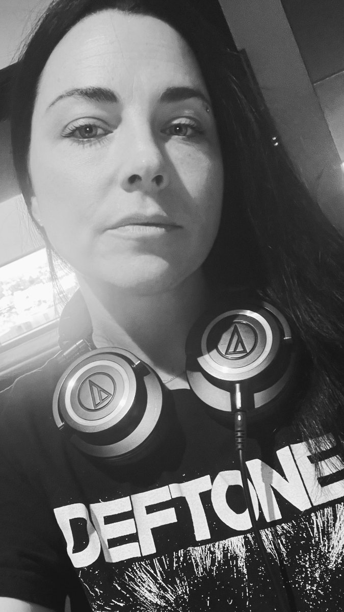amyleenet's tweet photo. IG 📷 More behind-the-scenes moments from Evanescence 👀
Always love seeing these glimpses into the creative process it makes everything feel even more real.
#Evanescence #AmyLee #BehindTheScenes #StudioLife #EvFans https://t.co/vlbJSyoRgQ