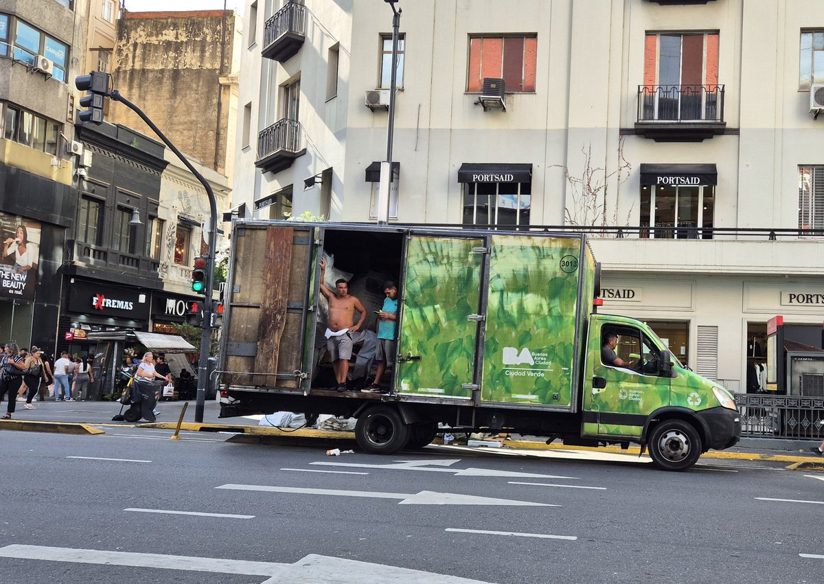 Hagamos CABA Grande de Nuevo tweet media