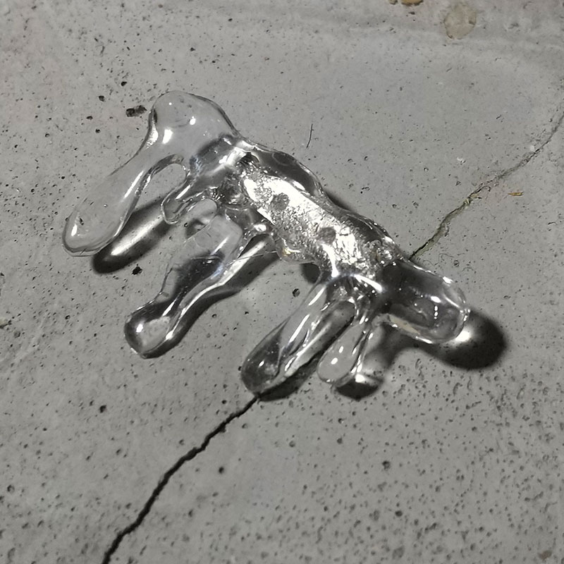 tinypoool's tweet image. 【新作】ブローチ
「液垂れ界隈」
#クリア #clear 
#ブローチ #brooch
#液垂れ界隈 #drippingseries
#ハンドメイド
#handmade
#handycraft