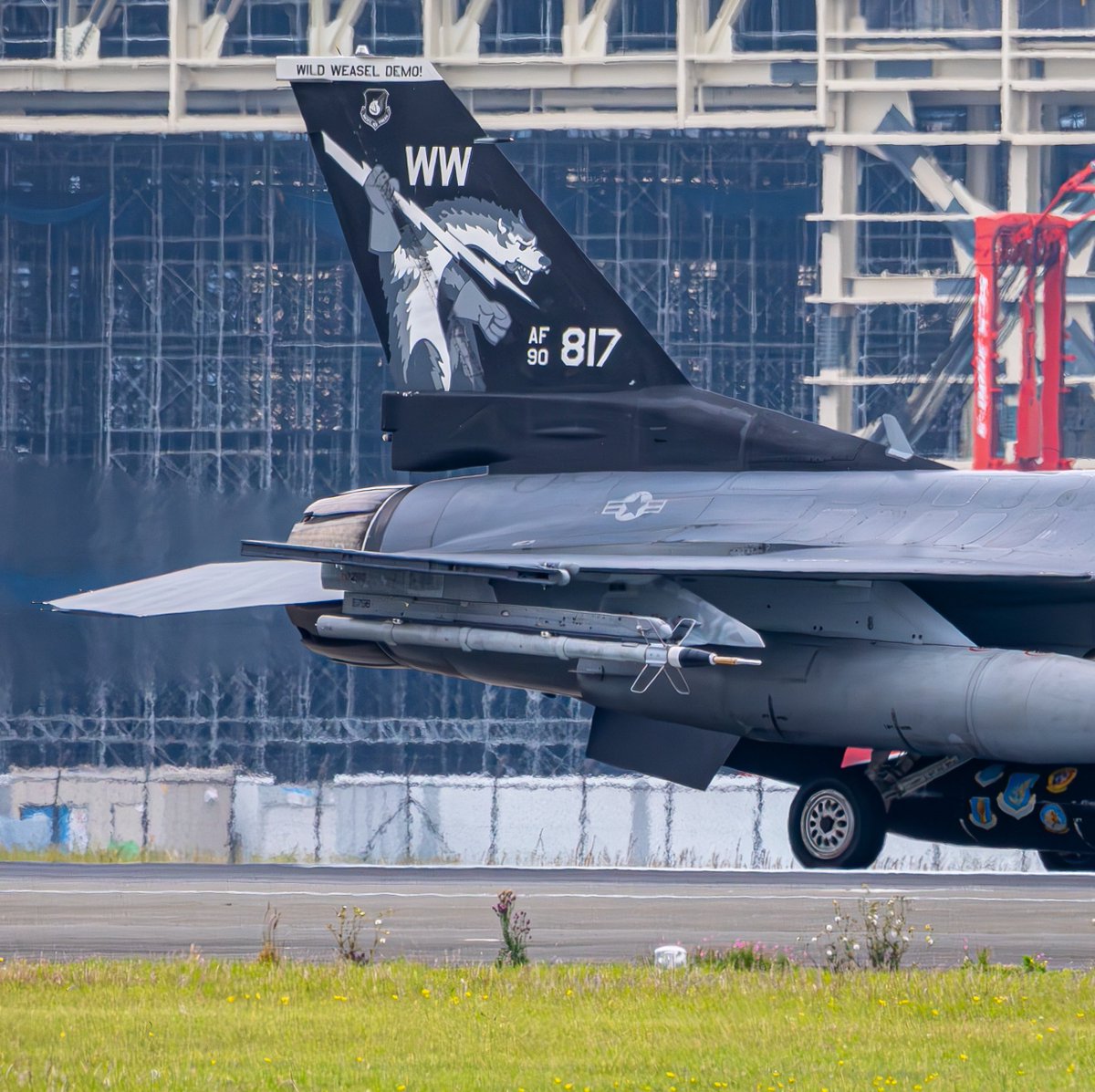 somali9/ヒザヤスメ・マルコ tweet media