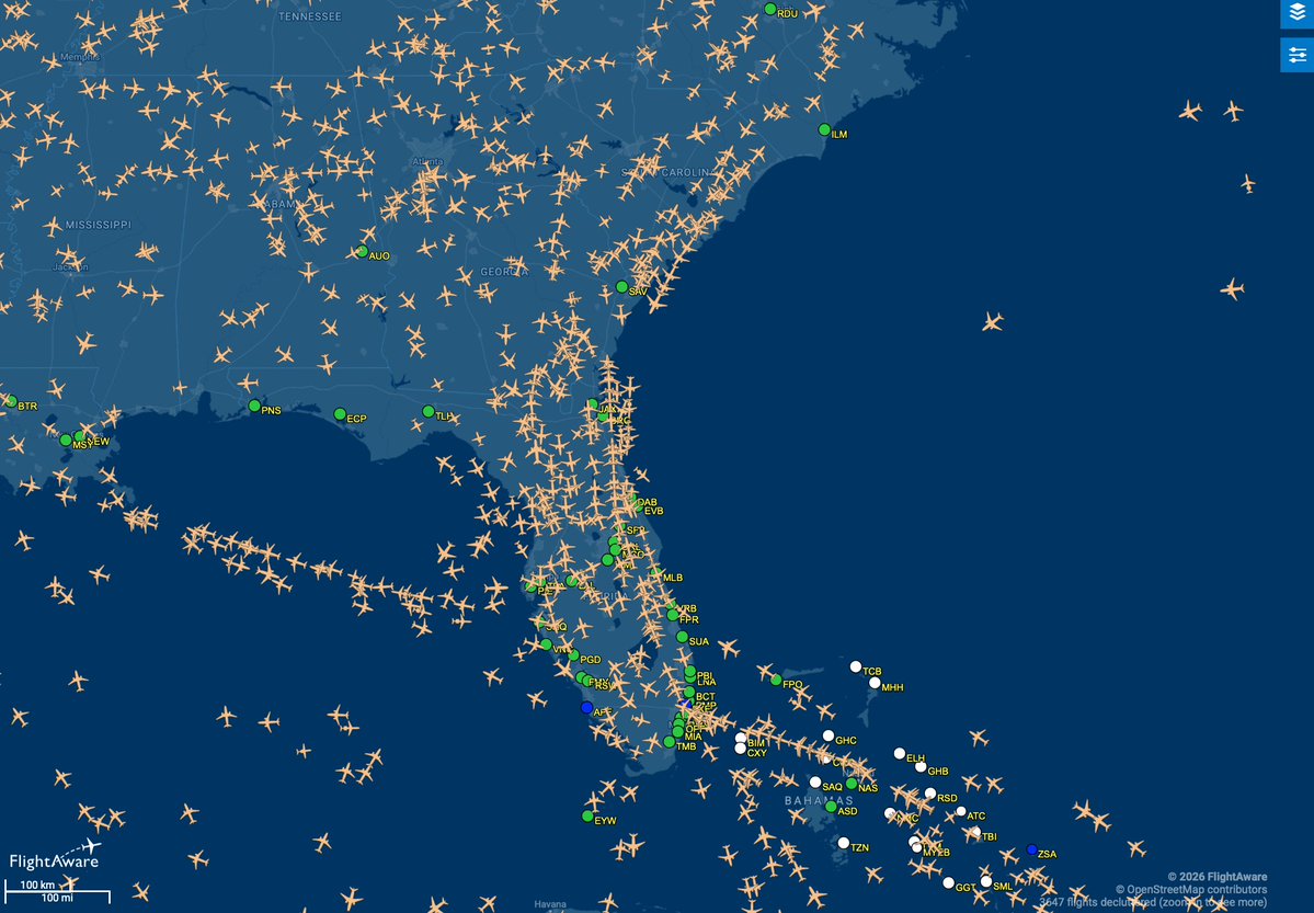 FlightAware tweet media
