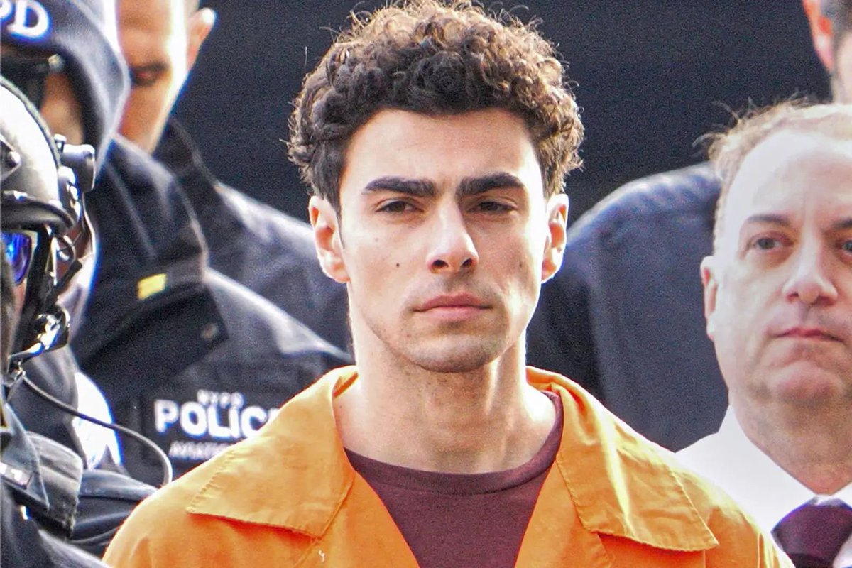 Antifa_Ultras tweet media