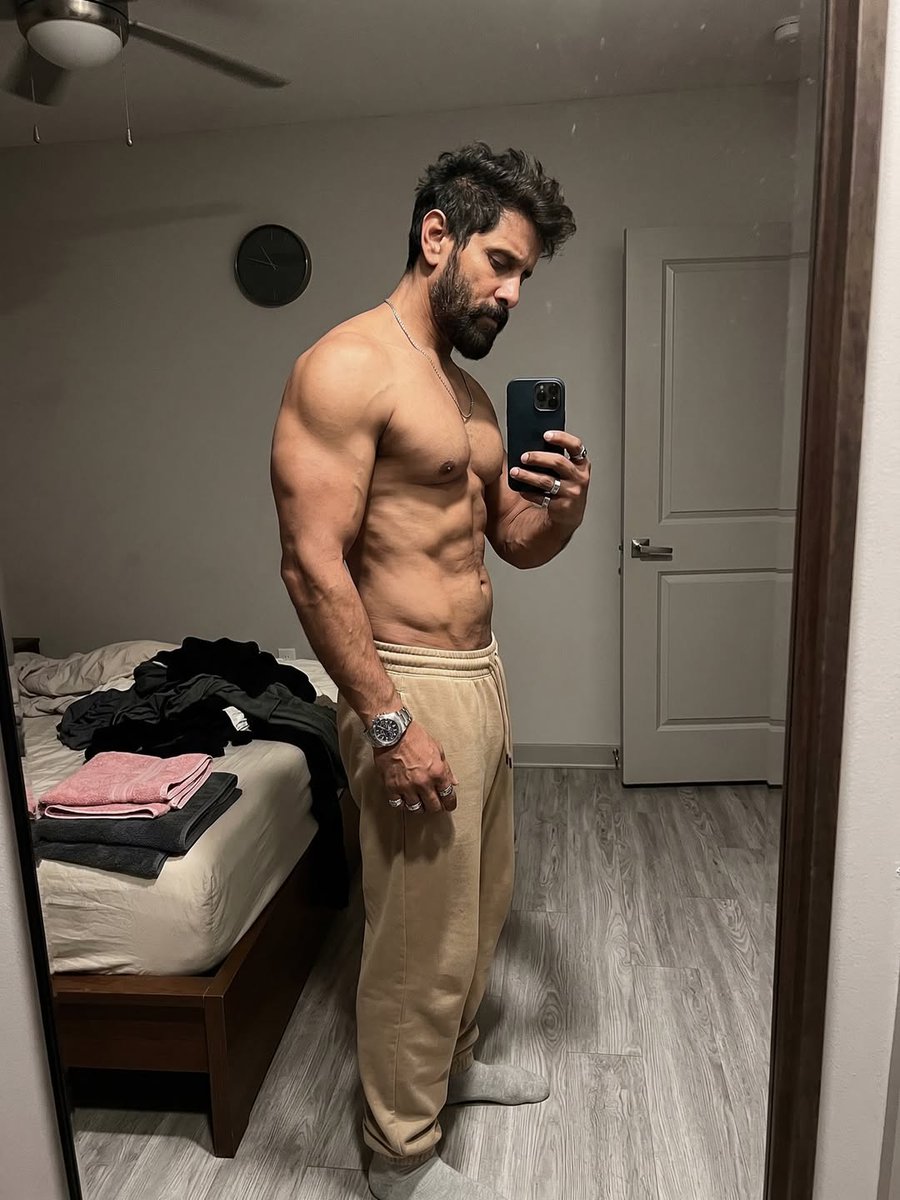 𝕍𝕚𝕛𝕚 ✍🏼 tweet media