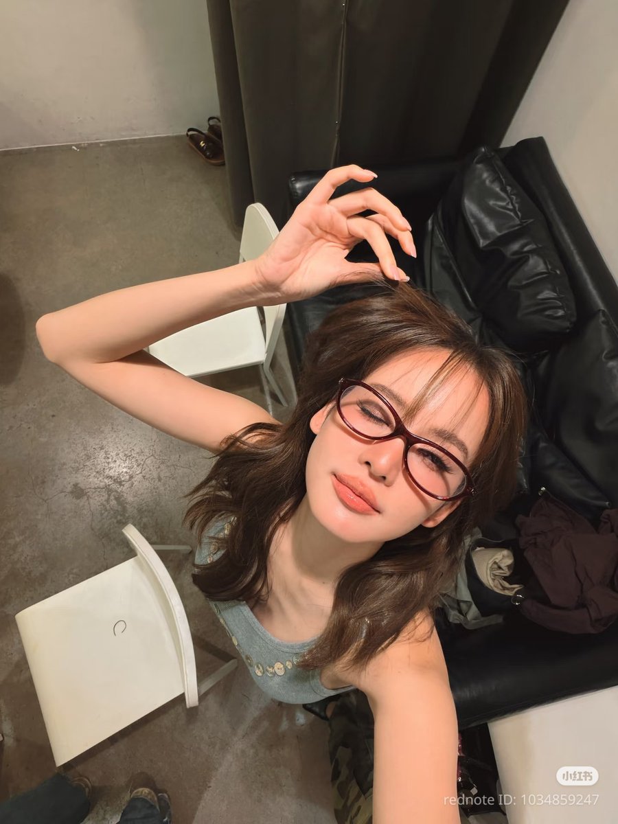 Tiny: OPEN! tweet media