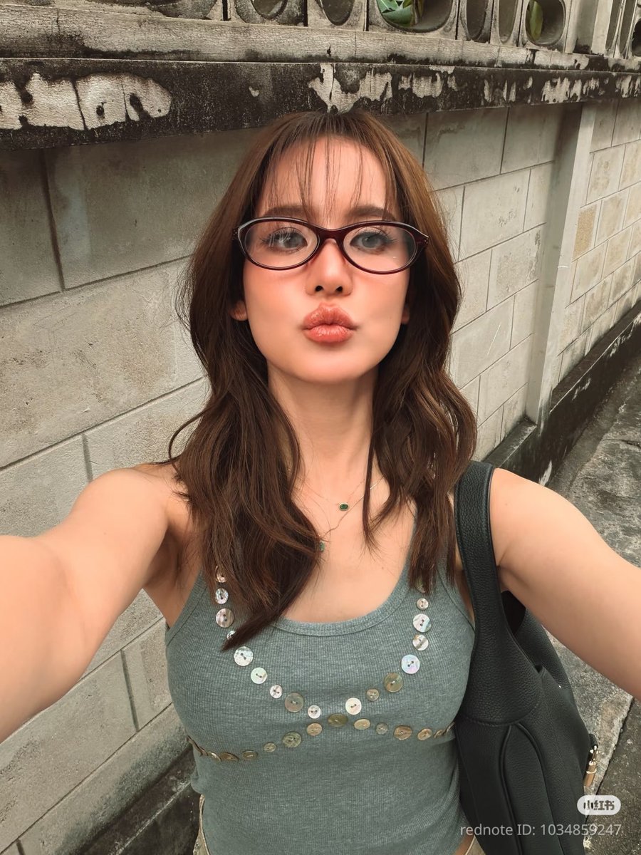 Tiny: OPEN! tweet media