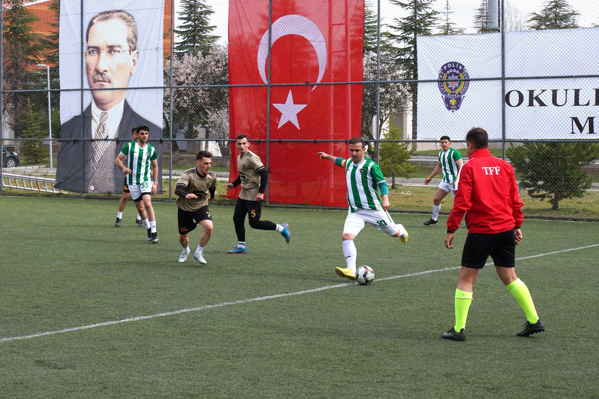 Polis Akademisi tweet media