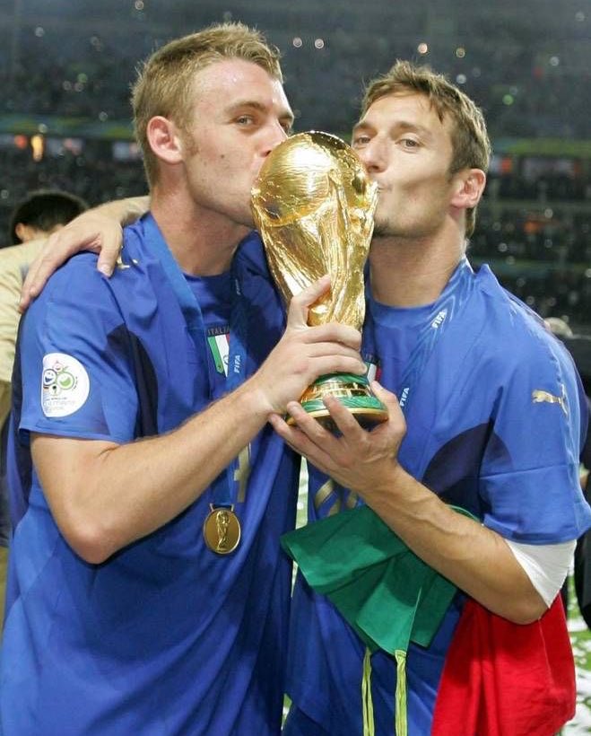 لتعرف قوة المنتخب الايطالي وتاريخه العريق..كاس العالم قريب وكل منتخبتها متاهلة ولكن التايم لاين والاكسبلور كله حديث عن ايطاليا فقط