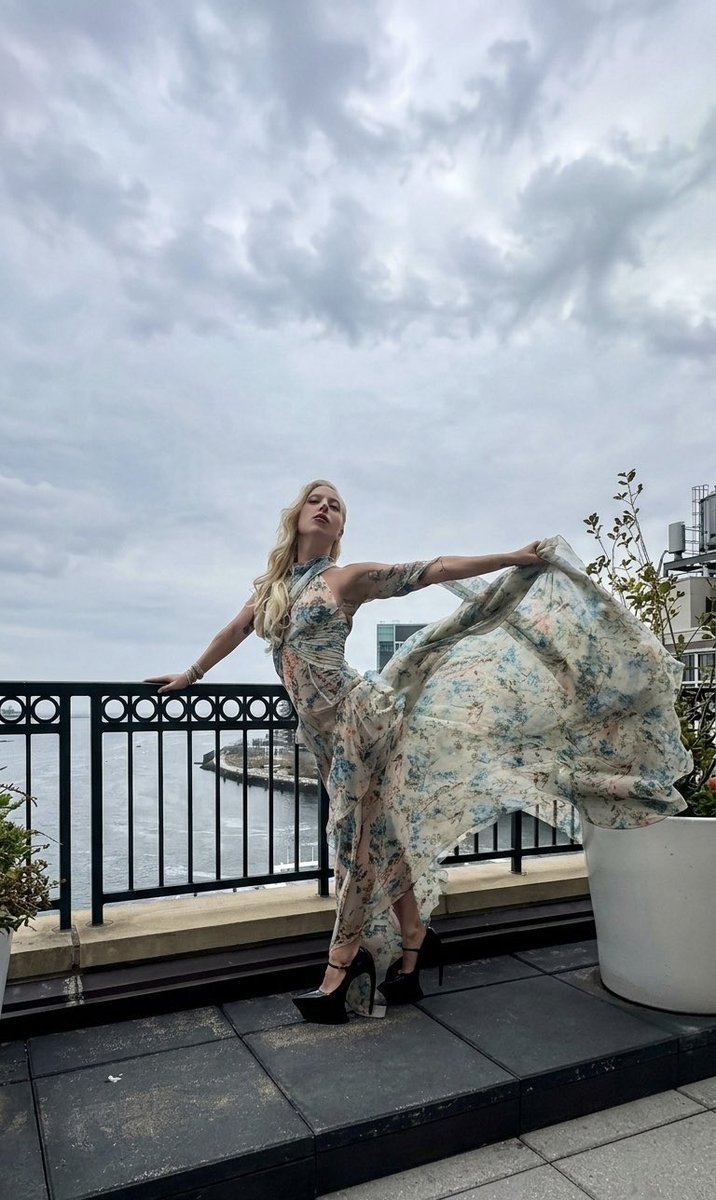 Lady Gaga News tweet media