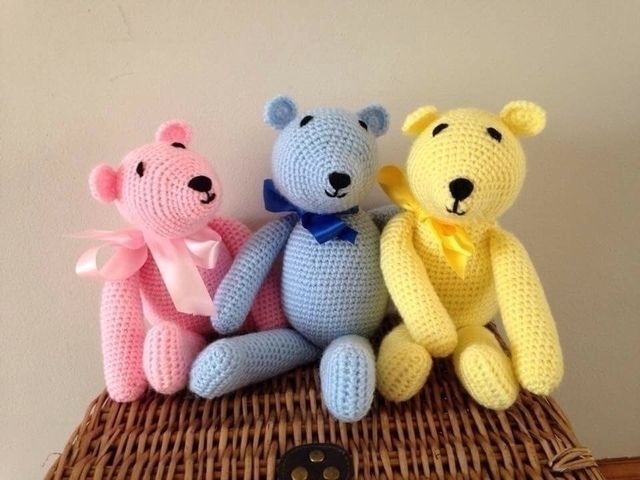 Tanyawarren's tweet image. Every child loves a teddy bear 😍 Lovely gift to welcome a baby.

bitzas.etsy.com/listing/226060…

 #etsy #firsttmaster #MHHSBD #UKMakers #shopindie