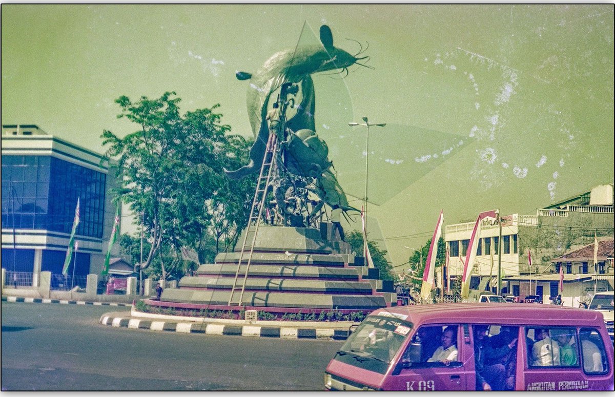 ᮙᮂᮜᮤᮙ ᮅᮒᮛᮤ tweet media