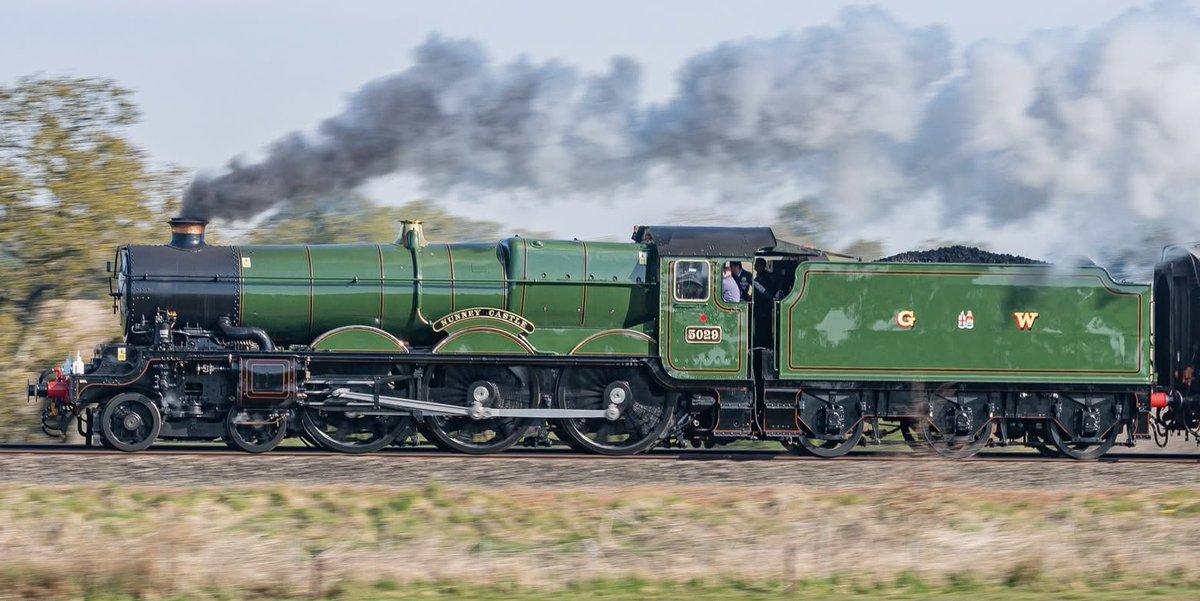 James (Comms closed) tweet media