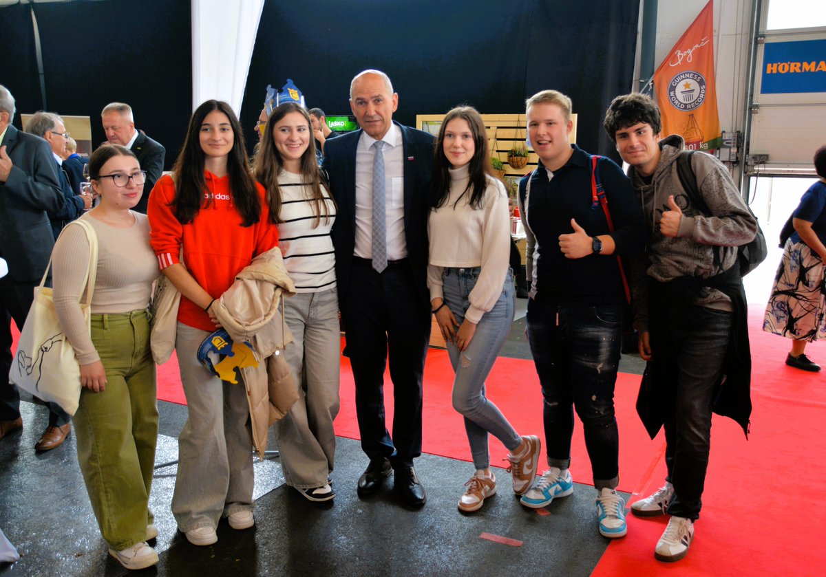 Slovenec 🇸🇮 🇸🇮 🇸🇮 tweet media