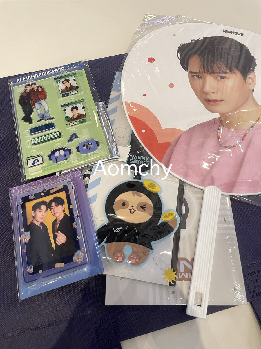 จี้หัวใจมะฟอกซ์ /•᷅•᷄\੭ tweet media