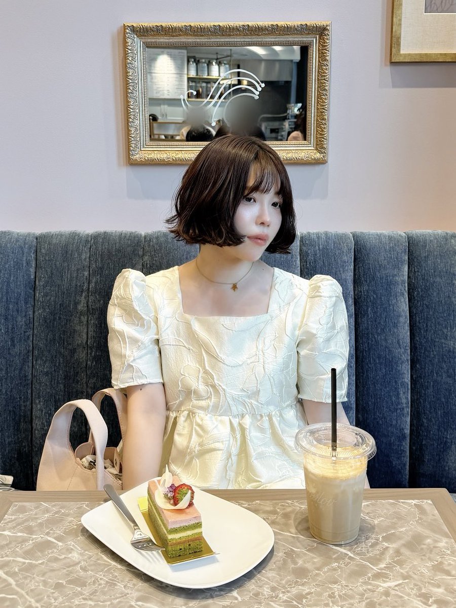_s____olu's tweet photo. 着たかった春服てカフェ活🍰
#日常垢 https://t.co/d3mrfiQpv1