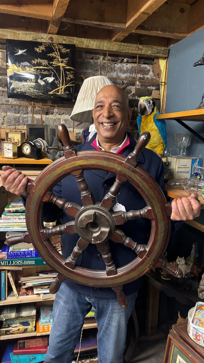 Antiques Road Trip tweet media