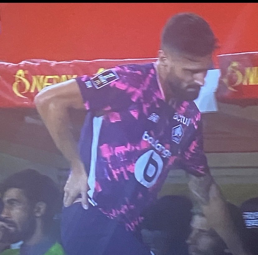 Lensoi💯s 🇫🇷🇵🇱 tweet media