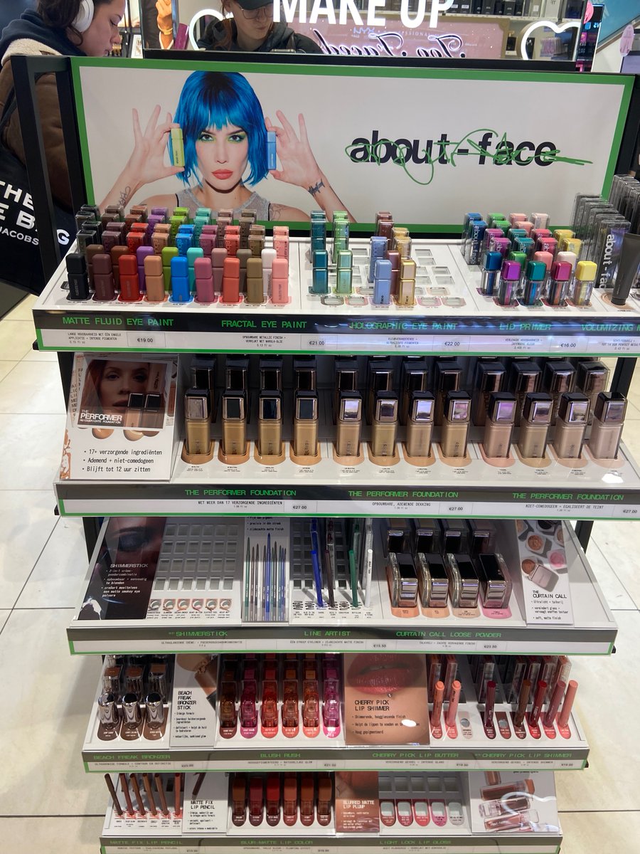 .lanegirl Ψ 皿 tweet media