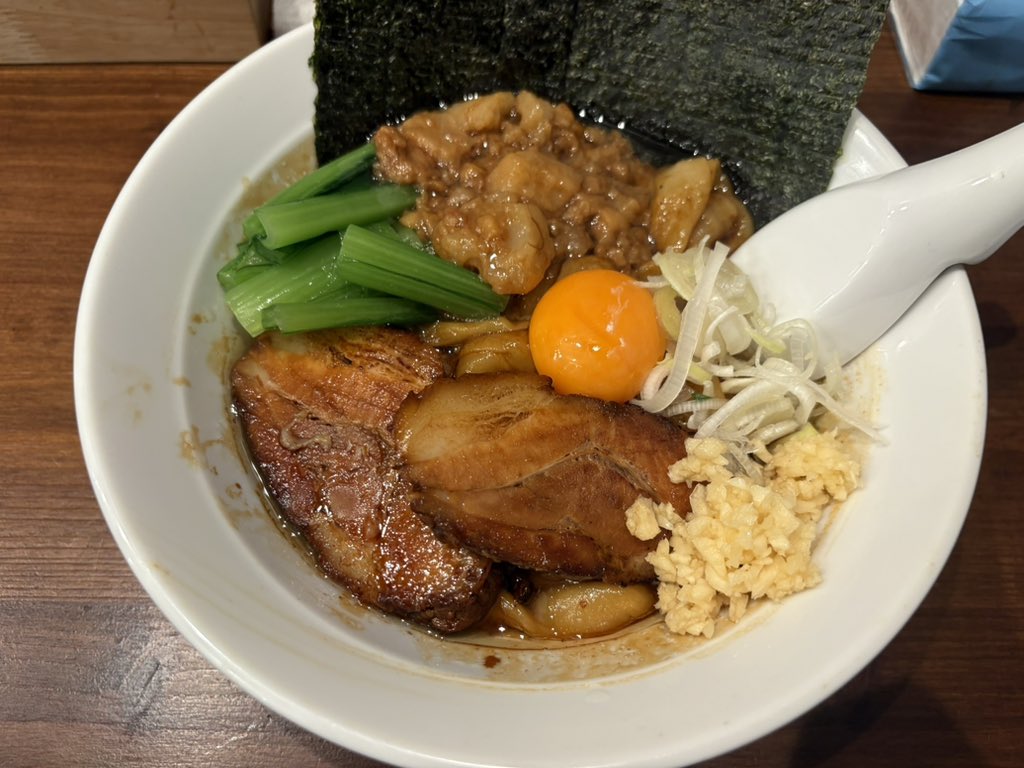 マルコ tweet media