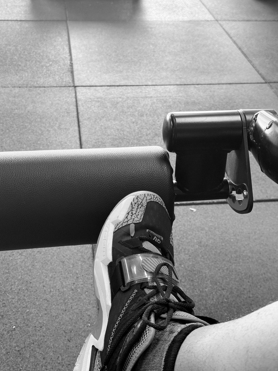 Damian Santiago tweet media