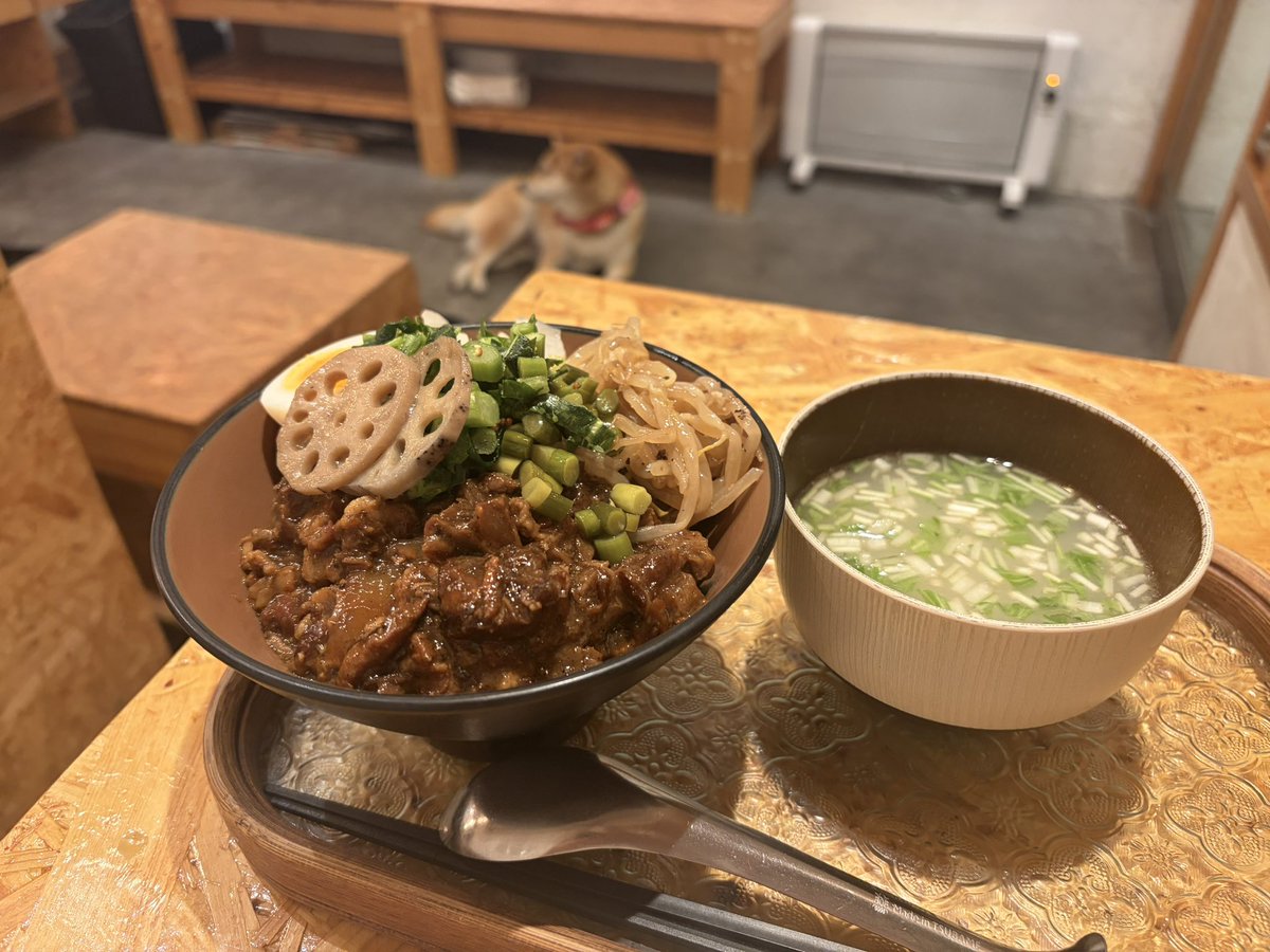 2回チー牛を我慢して
ご褒美ごはーん🐶🍚

ひとりでも充実！！
時間の使い方へったくそだけど
できるだけ丁寧に💭わくわく