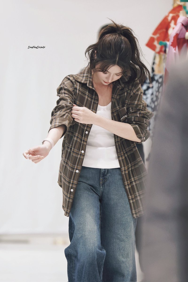 DongFangDeXiaoYi tweet media