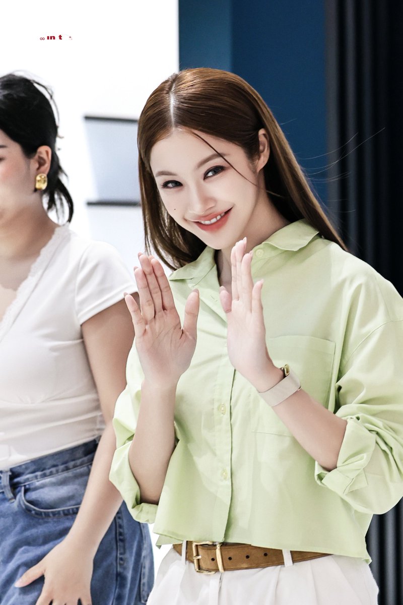 7nfinite tweet media