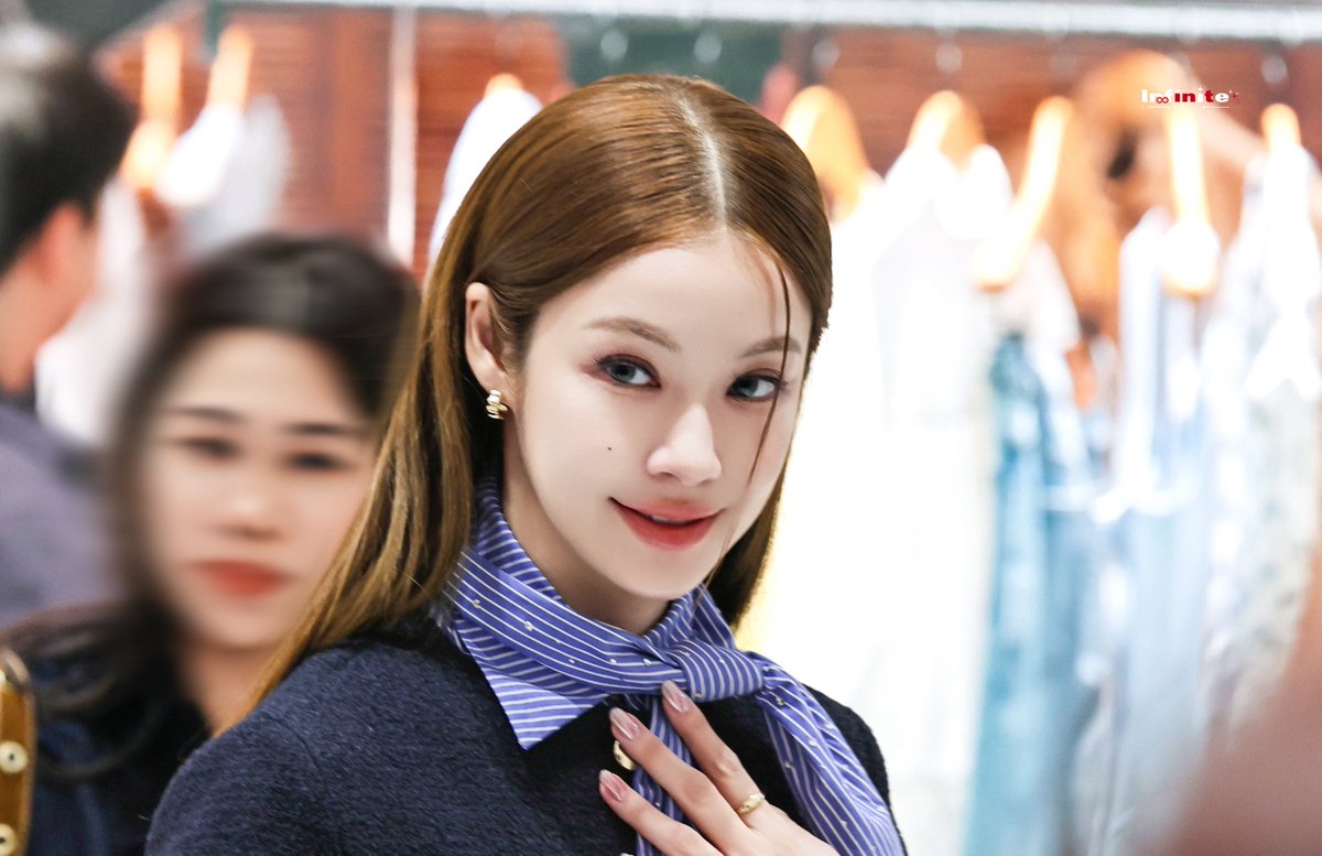 7nfinite tweet media