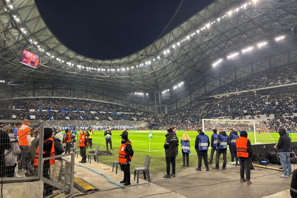 OManiaque tweet media