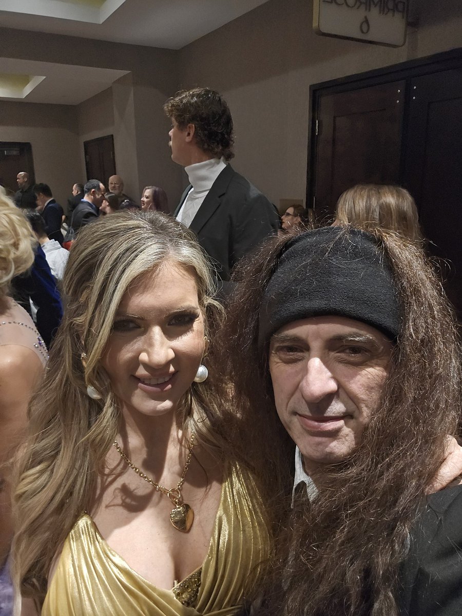 JoeyParlato's tweet image. Happy Birthday Gigi, hope you enjoy your special day with best wishes coming your way @Gigiasseenontv @MyGigiDior #happybirthday #celebrationday #surprise #bestwishes #enjoyinglife