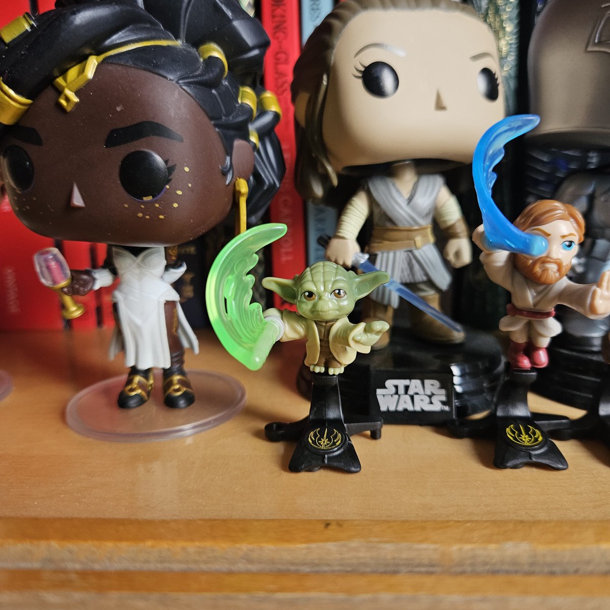 ellen (not hutter) 🌺 tweet media