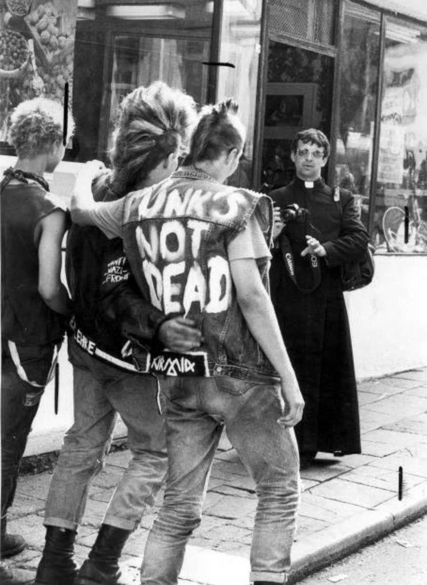 𝗚𝗘𝗡𝗘𝗥𝗔𝗧𝗜𝗢𝗡 𝗢𝗙 𝗦𝗖𝗔𝗥𝗦 tweet media