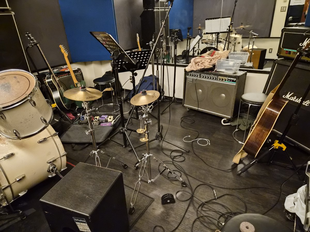 次回ライブも実は決まってます✨🎵
すごいメンツのOPなので楽しみ&amp;気合い💪😊
昨日は新宿でマンゼロQのリハでしたがよい感じでしたよ～
４月来れない方は
5月にぜひ遊びに来てね😉❣️