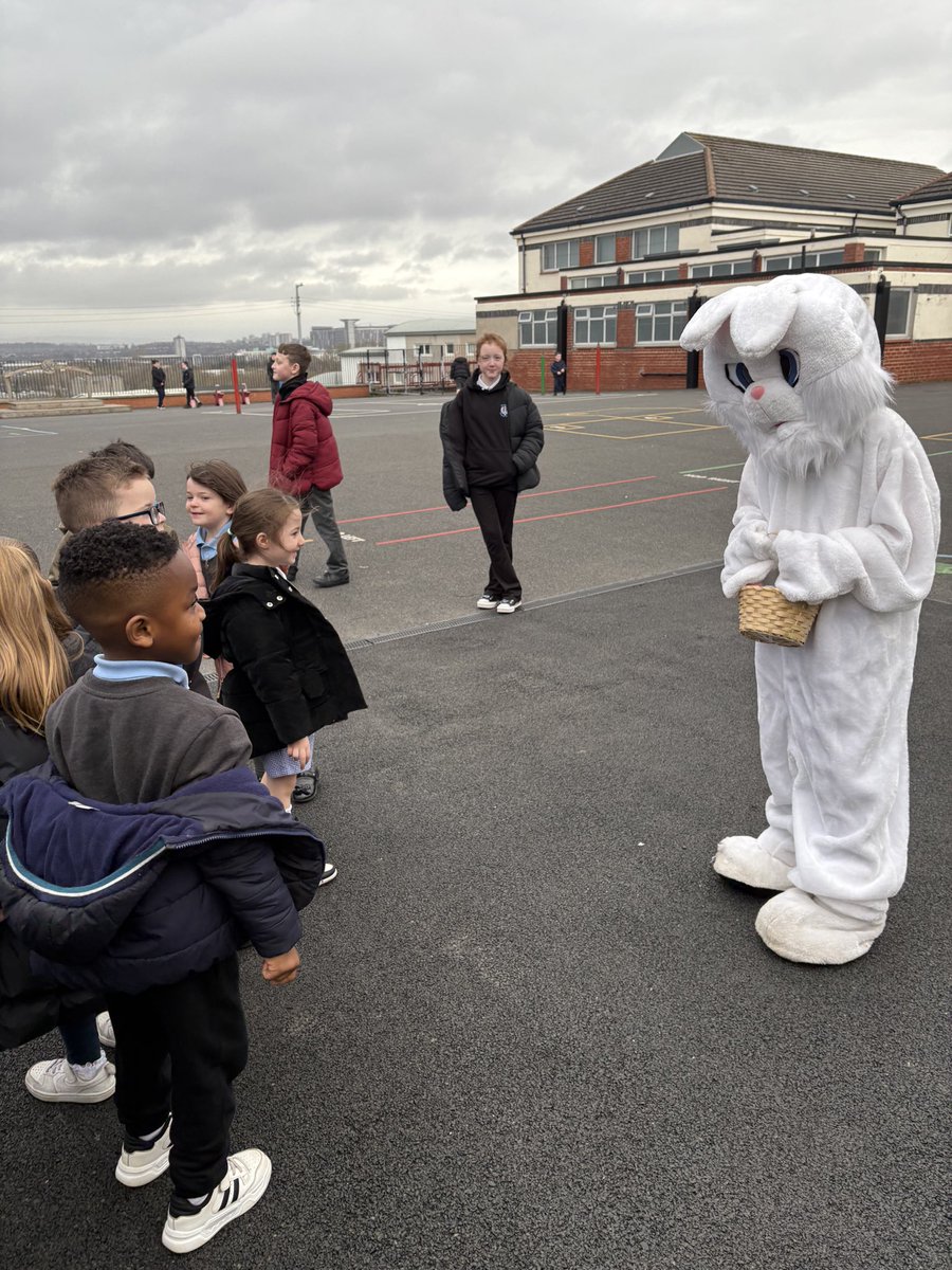 HillingtonPrimary tweet media