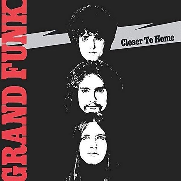 これもな
GURAND FUNKのジャケットのオマージュ（というかパクリ）
グランド・ファンク・レイルロードとの共通項は見いだせないけど
3人組って事かな
ウツは好きそうだね
#TMNETWORK