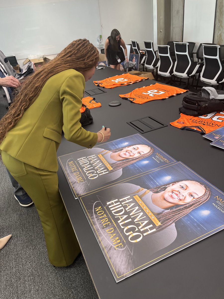 Hannah Hidalgo tweet media