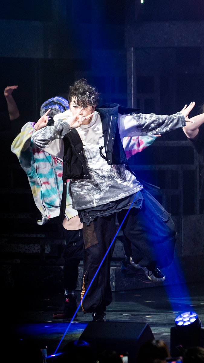 りい🐝👑FMOD4/1マチネ tweet media