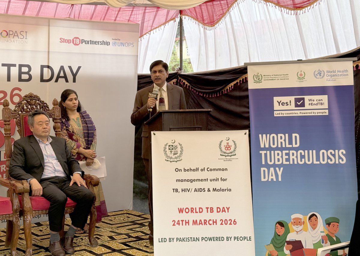 WHOPakistan's tweet photo. Today, @WHOPakistan Representative, Additional Secretary Health &amp; partners joined frontline workers &amp; patients in a @WHO-supported tuberculosis centre in Rawalpindi. This is one of the 2,000 centres providing   free #TB treatment in Pakistan.
Yes, we can end #EndTB 
#WorldTBDay https://t.co/N8cbfcrLGH