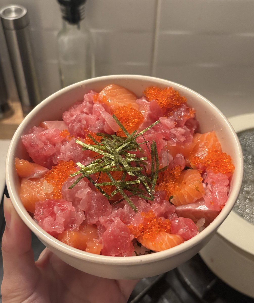 rnaruu_'s tweet photo. 好きなもの丼🍚 https://t.co/agyja8DO2w