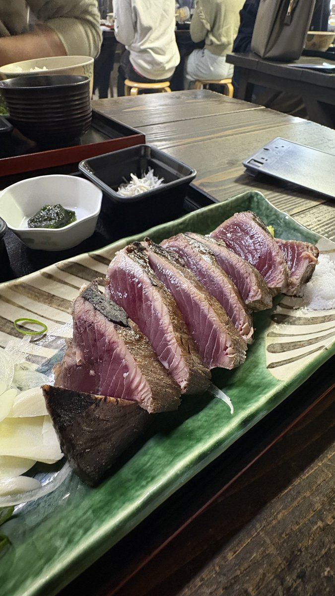 るある tweet media