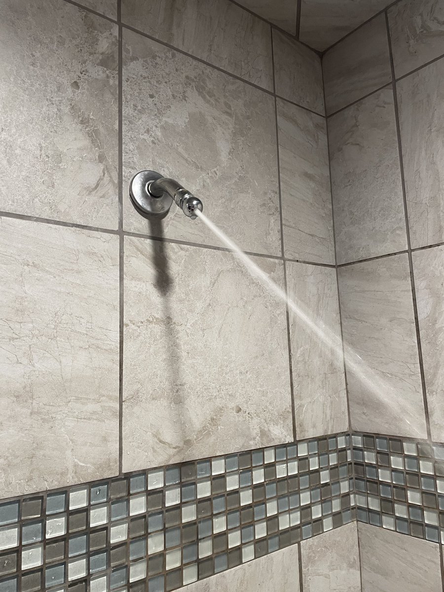 Falling Down tweet media