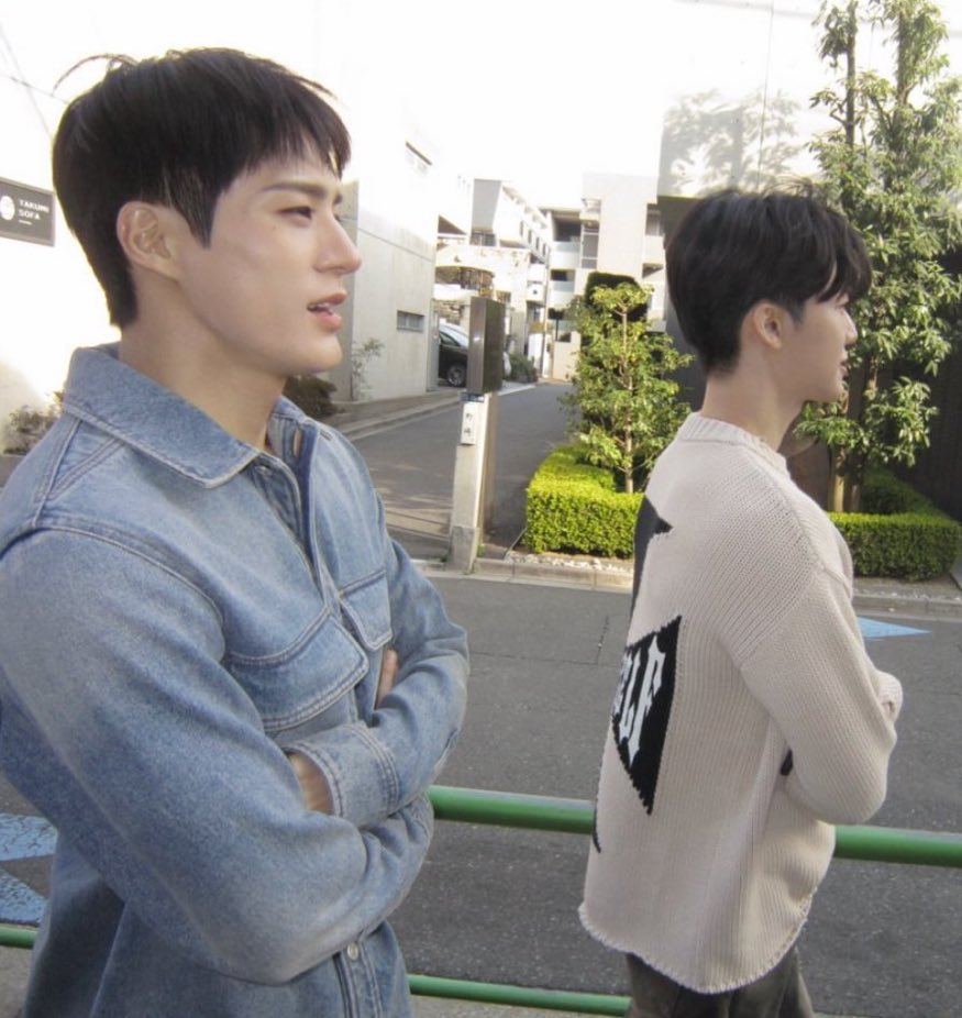 jungshasa's tweet photo. NAHHHHHH YAKANNNN ANJIIRRR????????? BARENGAN SEKALI LAGI BARENGAN https://t.co/jlxoeOa7ii